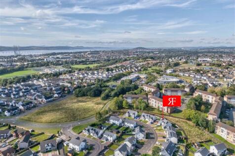 12 Greenfield Crescent Dundee-2.JPG