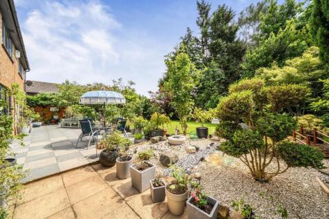 2 Sutton Acre
