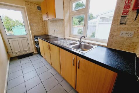 23 Northway, Leamington Spa photo 3