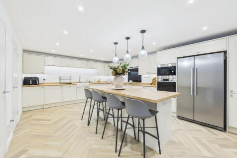 Open-Plan Living Dining Kitchen