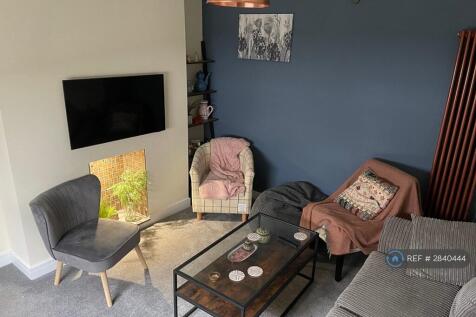 Communal Lounge With Smart Tv