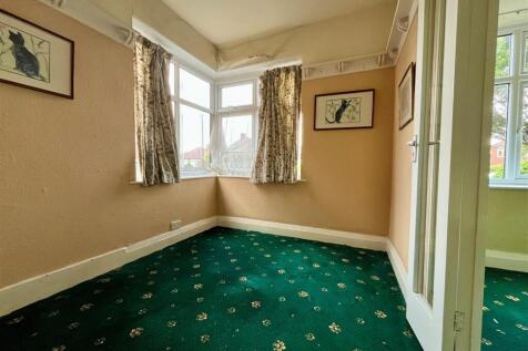 79 - Dining Area.jpg