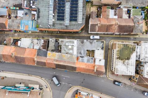 -68e77a15a8693-l-1360685-3-68e6e495ed678-ARW-1