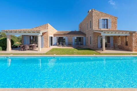 Pool and Exterior (1