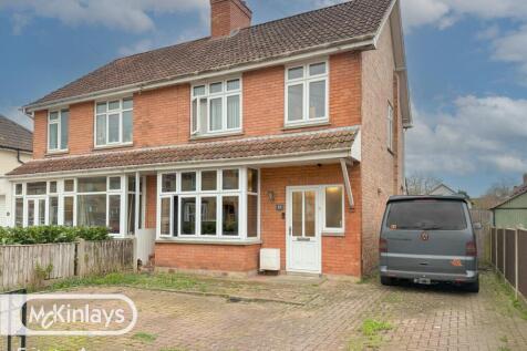 1930's 3 Bedroom Semi Detached for Sale, loft roo