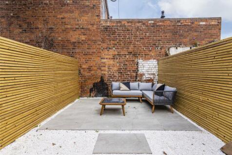All Ensuite // Ripon St // 5 Bed // 5 Bath  // JUN 2027 photo 4