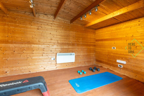 39 Kilvinton Drive, Enfield, EN2 0BE-12