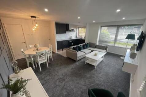 2 Richmere Court, Tettenhall Wood photo 5