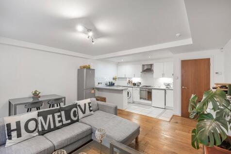 Wandsworth Road, London, SW8 photo 4