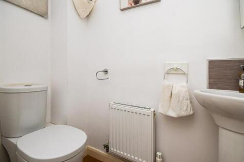 63 Henry Fowler Drive-Cloakroom.jpg