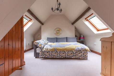 teenage suite bedroom area.jpg