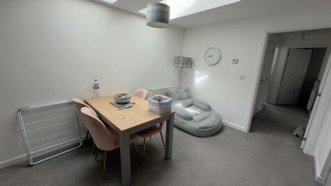 8 Banbury  (10)