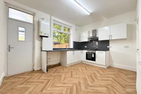 Gordon Avenue, Oldham, Greater Manchester, OL4 photo 3