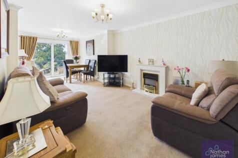 Lounge / Dining Room