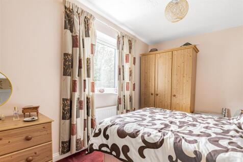 Long Acre, Brafield-on-the-Green