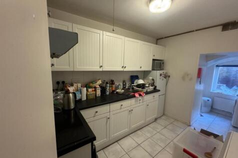 GF 455 CMR Kitchen.jpeg