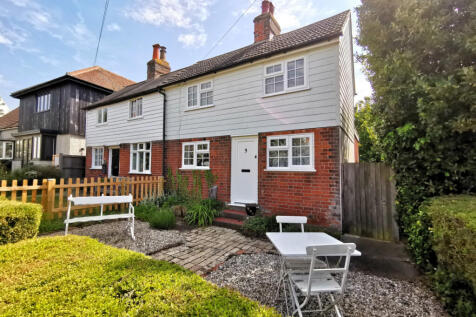 2 Bedroom semi-detached for Sale