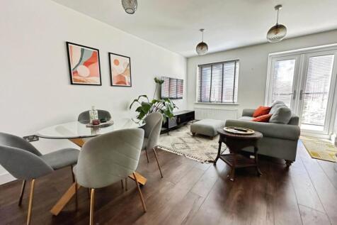 pbox-dining_room-341761.jpeg