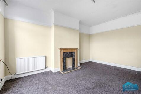 3 bed, 1 bath Semi-Detached in bristol - Photo 8
