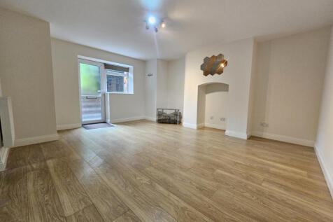 Flat 7, 20 Lawn road