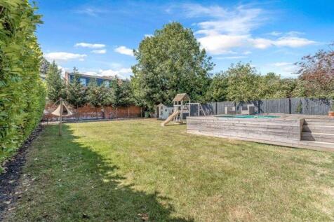 Rear Garden (4)