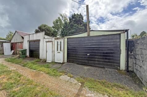 Moorland Avenue 24 - Garage.jpg
