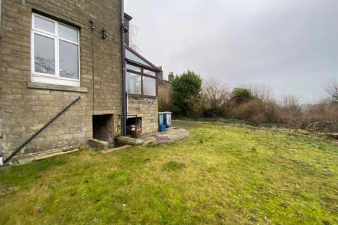 REAR GARDEN.jpg