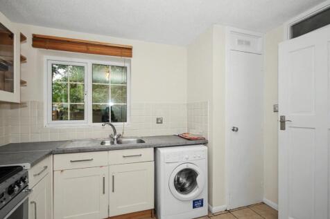 Maytrees, St Ives, Cambs, PE27 photo 4