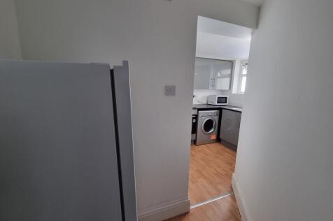 Flat 2, 31 Dale Street, Leamington Spa photo 5