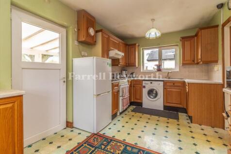 Kitchen image 3