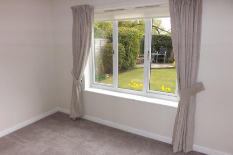 Pinelea, Altrincham photo 4