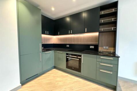 Kitchen pic 2.jpg