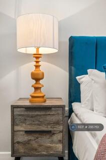 Decor And Bedside Tables 