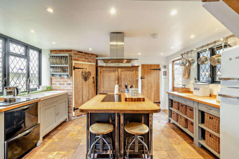 8680692-interior0...