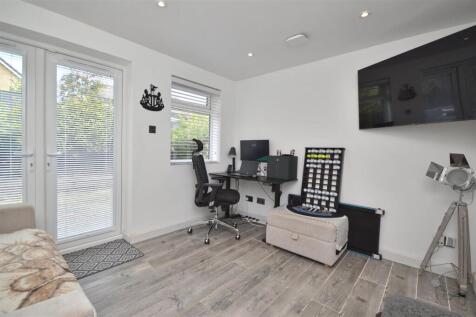 Office / Garage Conversion