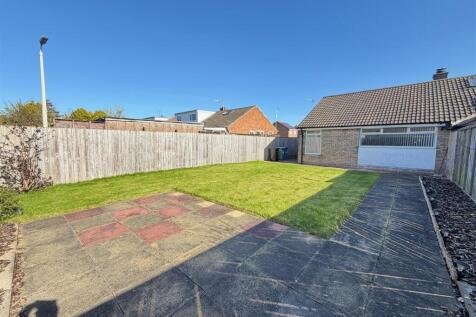towards house from rear.jpg