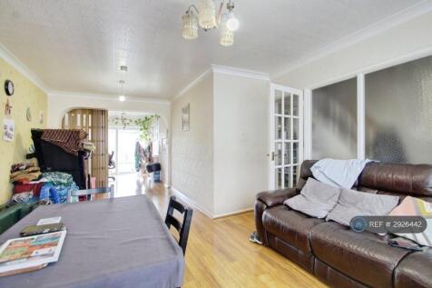 Alderbury Road West, Slough, SL3 photo 4