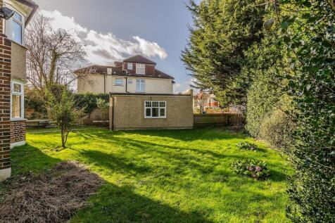 Manor Park Drive, Headstone, Harrow, HA2 photo 3