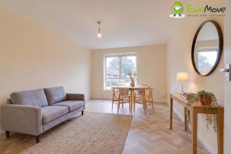 Lounge Diner -virtually staged -at Blakeney Road b