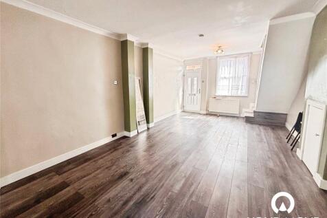 Leopold Road, Chatham, Kent, ME4 photo 4
