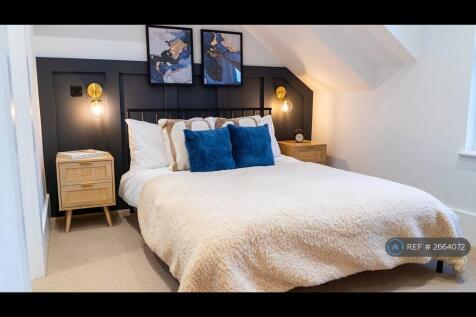 Room 4 