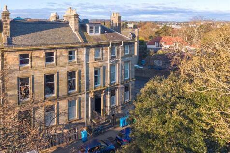 18 Howard Place