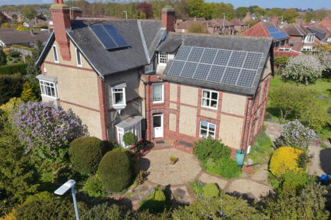 7 Bedroom Detached House- For Sale