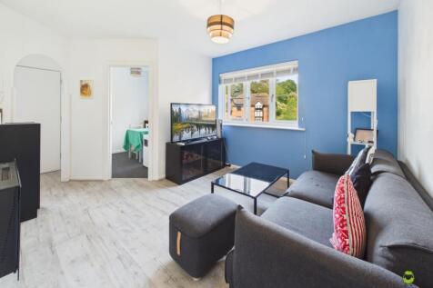 Presented by Clinton at EweMove Bexleyheath and Da