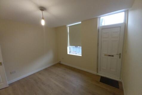 Bridge Street, Killamarsh, Derbyshire photo 5