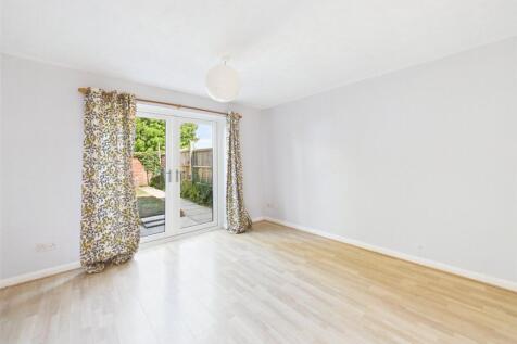Meadow Close, Nottingham, Nottinghamshire, NG2 photo 4