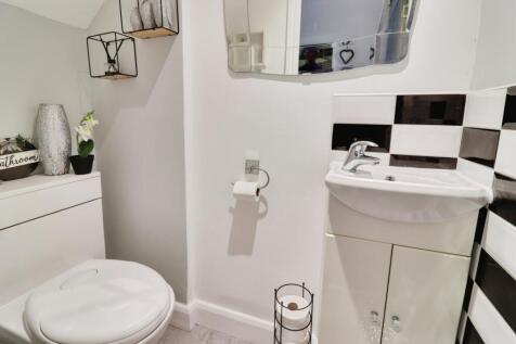 Downstairs WC - EweMove Cannock