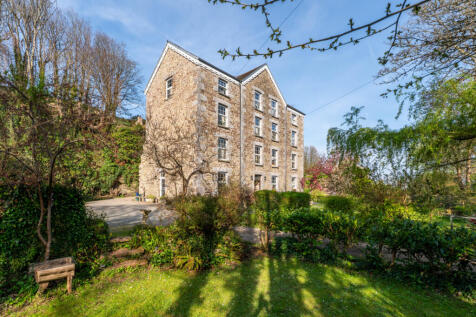 7 Bed Country House