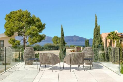 Outside seating with