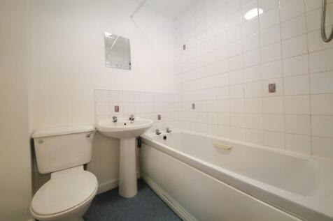 Deanery Court, Wigan, WN1 photo 4